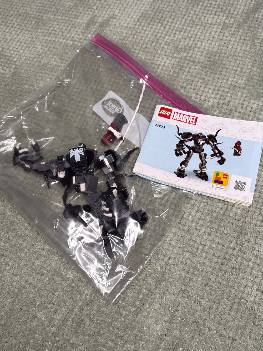 Lego Marvel Black, White and Red Accent Venom Parts